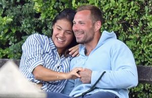 Emma Raducanu puts an end to the rumors about Alcaraz after being spotted with John Friend.