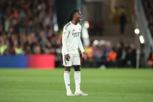 Real Madrid sets exit price for Camavinga and opens door for United and Chelsea.