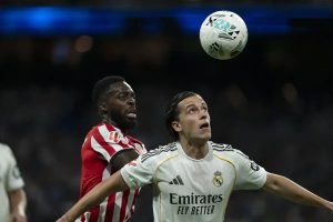 Alonso pode ser trunfo do Chelsea na corrida por Carreras frente a rivais