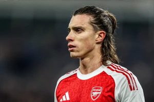 Arsenal segura Calafiori após negar saída para o Real Madrid