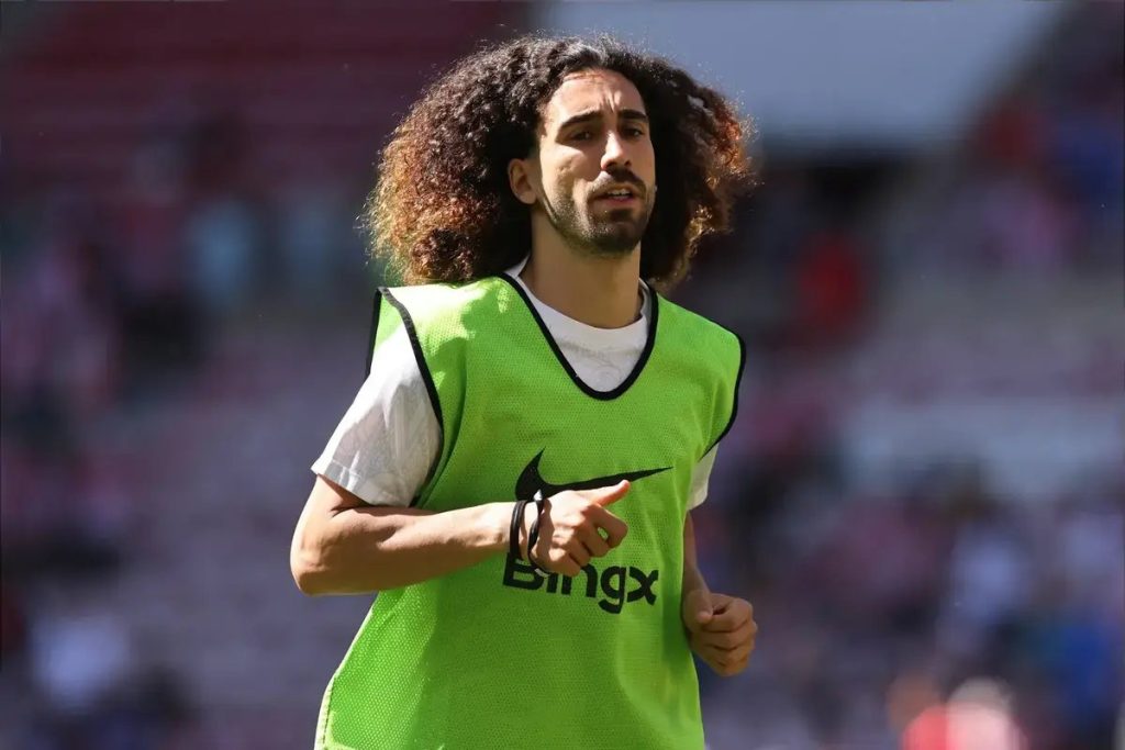 Barça e Real Madrid interessados em Cucurella