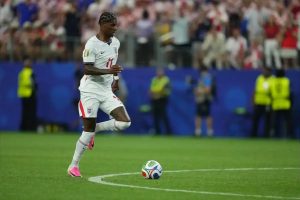 Barcelona may sell Raphinha to secure the return of Rashford.