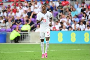 Bayern Munich is considering signing Rashford after a failed attempt to acquire Gordon.