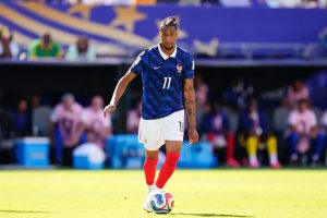 Bayern Munich offers 25 million per year to Michael Olise to block Real Madrid.
