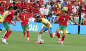 Brazil draws with Morocco, and the press speaks of a gray debut in the World Cup.