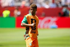 Carrick and Man United maintain a firm stance on the sale of Amad Diallo.