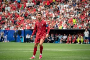 “Cristiano Ronaldo cheered upon the arrival of the National Team in Houston.”