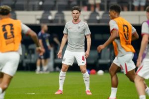 Declan Rice is expected to face Ghana despite experiencing back pain.