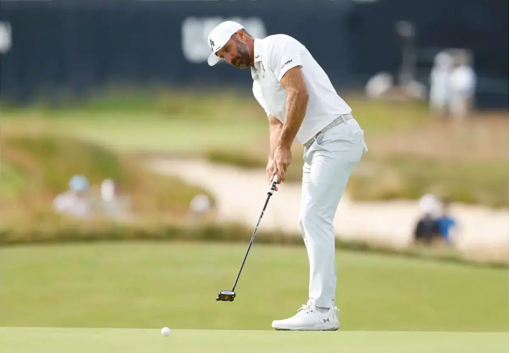 Dustin Johnson jeopardizes qualification for the US Open after failure in the bunker.