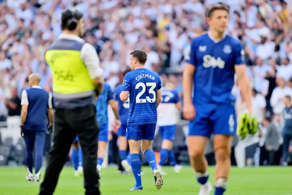 “Everton sentenced to pay over 40 million to Burnley for financial violation.”