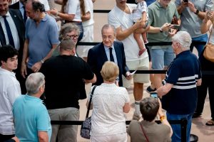 Florentino Pérez re-elected president of Real Madrid.