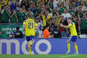 “Gyokeres and Isak shine in Sweden’s victory over Tunisia in the 2026 World Cup.”