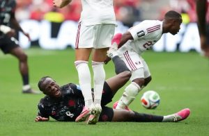 Ismael Kone agradece apoio após cirurgia à perna partida frente ao Qatar