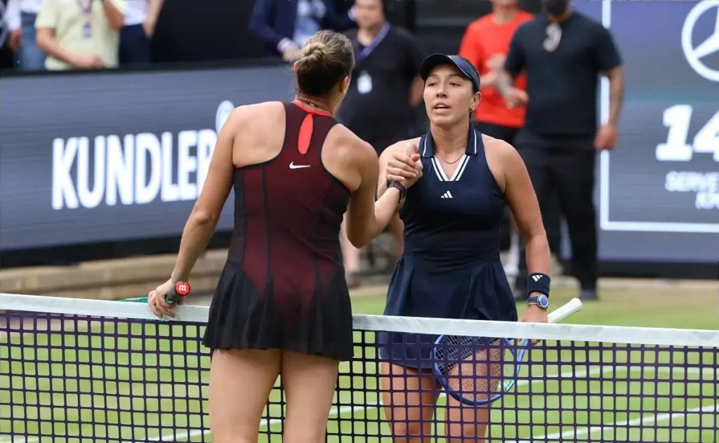 Jessica Pegula defeats Sabalenka and secures a final spot in Berlin.