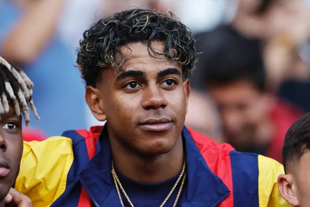 Lamine Yamal brilha e é eleito melhor jogador da LaLiga 2026