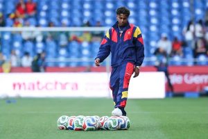 Lamine Yamal makes his debut for the country of Spain in the World Cup against Cape Verde.