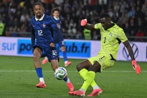 Liverpool and Arsenal distance themselves from Bradley Barcola due to the €130 million asking price.