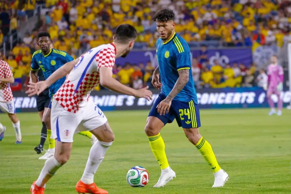 Luis Suárez brilha com golo decisivo antes do mundial