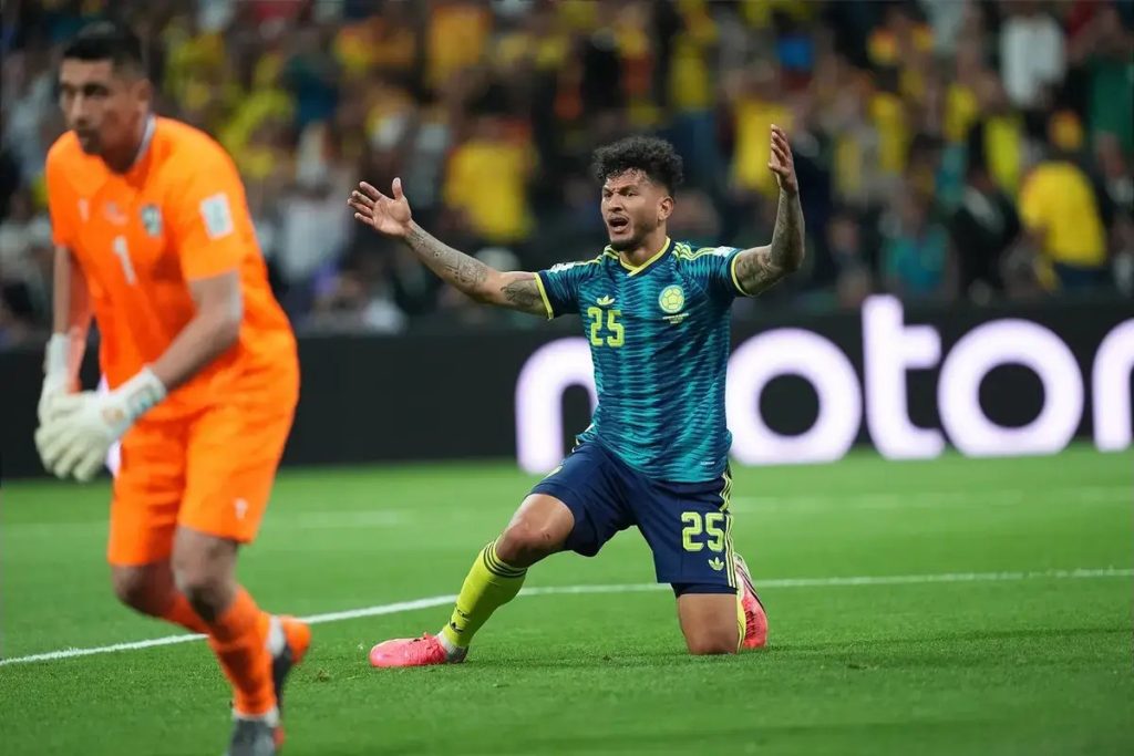 Luis Suárez gets emotional after debuting for Colombia in the 2026 World Cup.