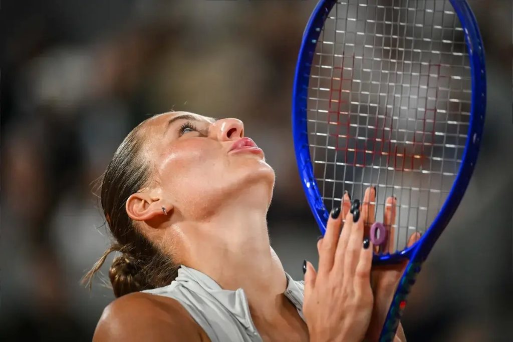 Marta Kostyuk orgulhosa após emocionante percurso em Roland Garros