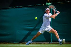 Medvedev praises Tsitsipas and analyzes the challenges of the grass court at Wimbledon.