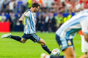 “Messi decisive with a ‘brace’ in Argentina’s victory over Austria in the World Cup.”