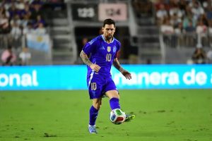 “Messi may return to play before the World Cup, reveals Argentine coach.”