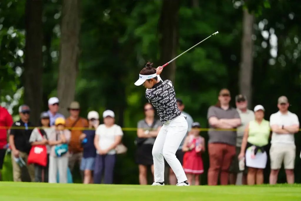 Miyu Yamashita wins her third LPGA title and takes the top prize in Michigan.