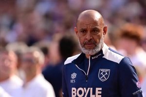 “Nuno Espírito Santo leads the reconstruction of West Ham towards the Premier League.”