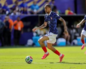 PSG rejects Arsenal’s offer for Barcola as a left winger.