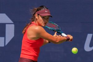 Raducanu criticizes the team after defeat in the Queen’s final against Vekic.