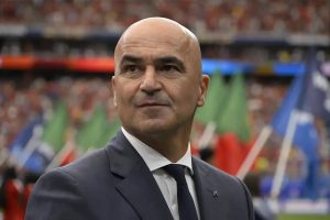 Roberto Martinez in negotiations to coach Al Nassr after leaving Portugal.