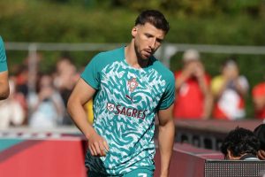 “Ruben Dias points out a lack of tactical discipline and sparks controversy in the national team.”