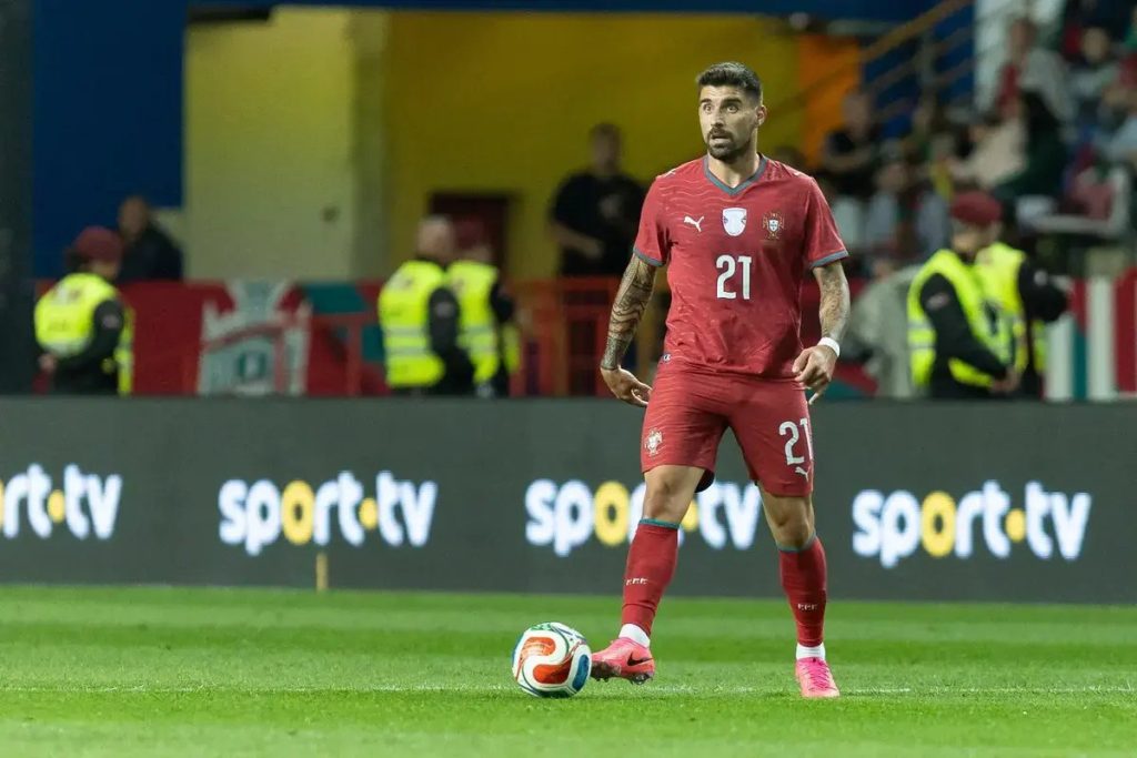 Ruben Neves ensures adaptation to the climate ahead of the match against Colombia.