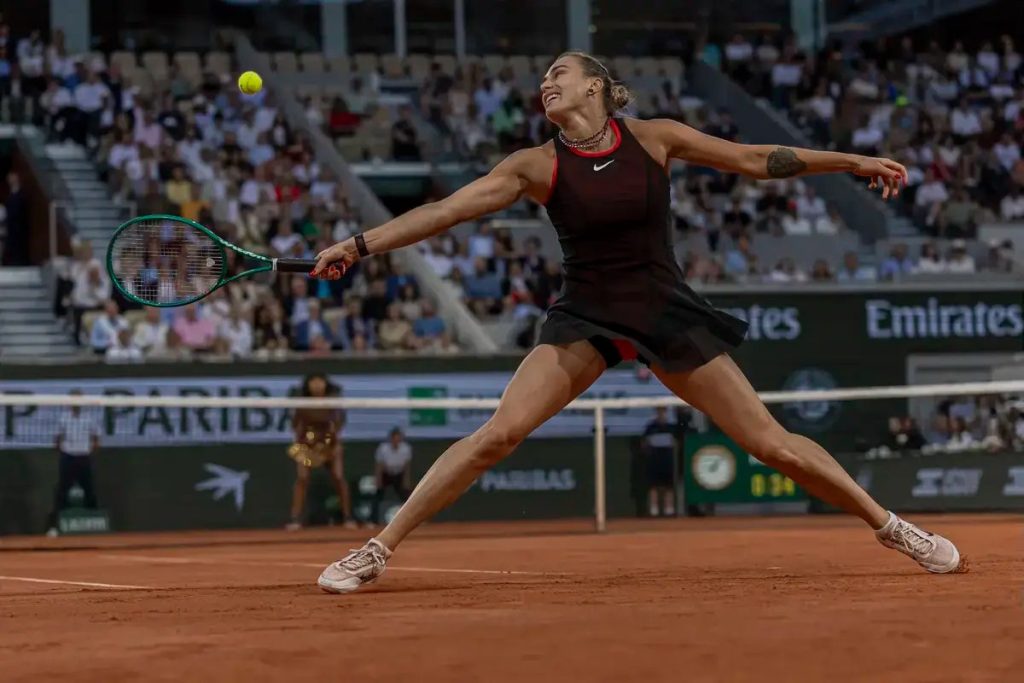 “Sabalenka and Shnaider in search of spots in the semifinals of the French Open.”