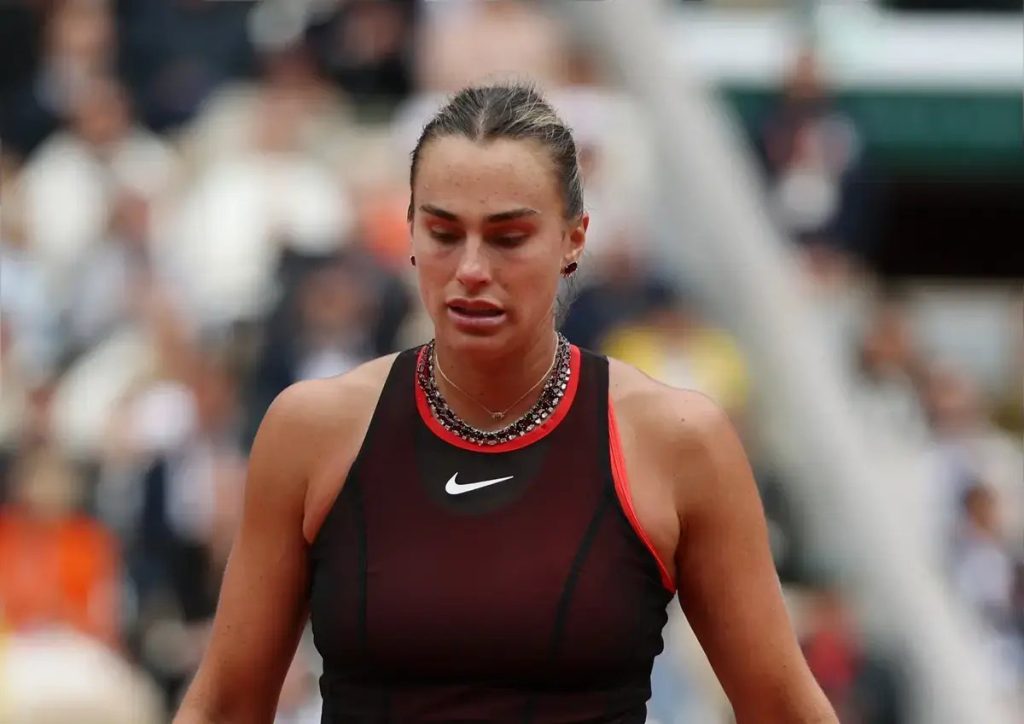 “Sabalenka reveals psychological support after disappointment at Roland Garros.”