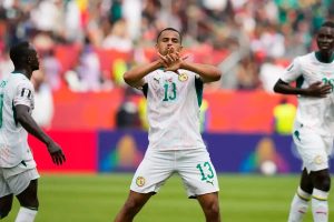 “Senegal thrashes Iraq and is one step away from the Round of 16 of the World Cup.”