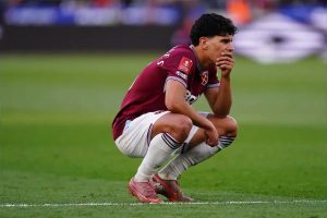 “Tottenham enters the race for Mateus Fernandes and challenges Man United.”