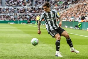 Tottenham enters the race for Sandro Tonali from Newcastle.