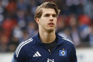 Tottenham rejects £30 million from Brighton for Luka Vuskovic.