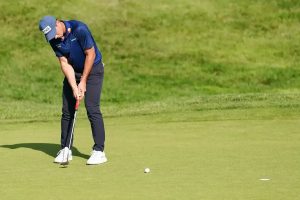Viktor Hovland wins the Travelers Championship after a playoff against Scheffler.