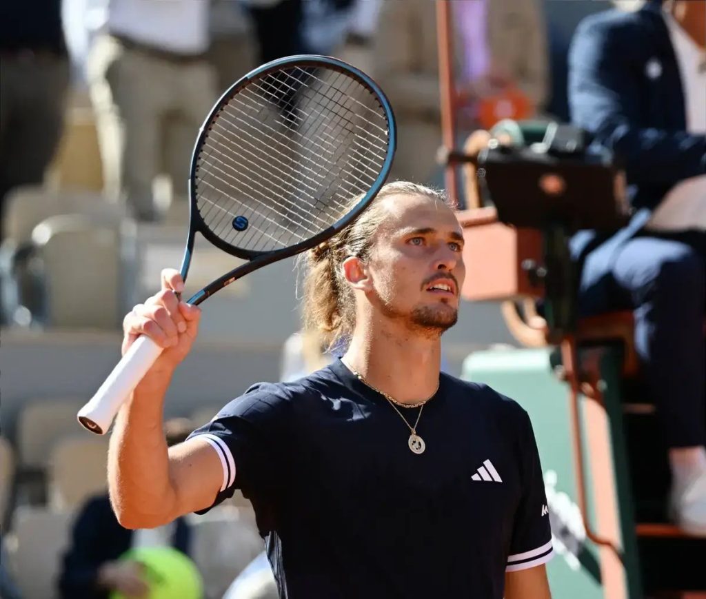 Zverev dispara crítica ao pai após alcançar final de Roland Garros