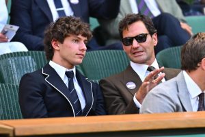 “Antonelli and Federer star in a viral moment in the royal box at Wimbledon (VIDEO)”