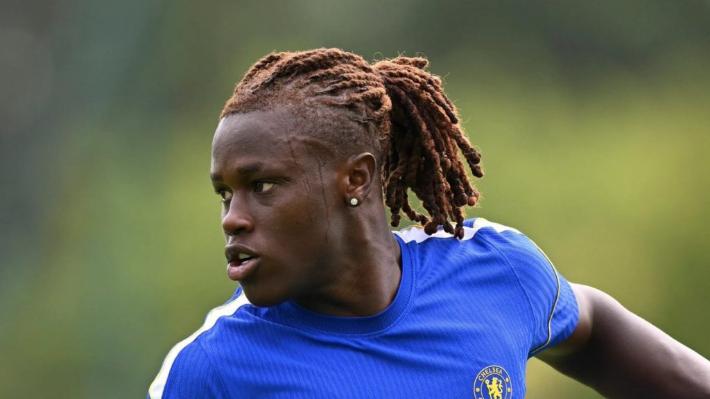 Chelsea deixa duas contratações de fora da digressão de pré-época