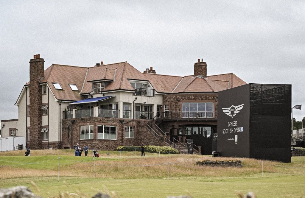 Suspensão no Scottish Open obriga jogadores a maratona no domingo