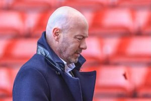 Alan Shearer bets on Argentina to win the World Cup with Messi.