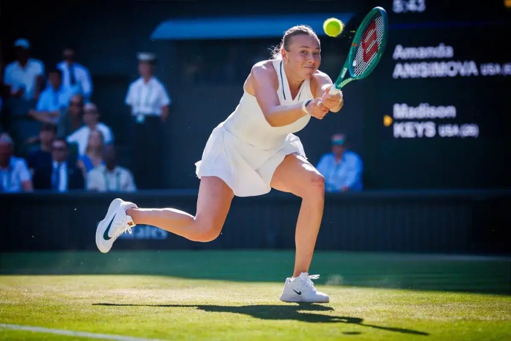 Amanda Anisimova responde a críticas sobre o físico com humor após Wimbledon