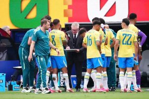 Ancelotti lamenta erros fatais após eliminação do Brasil no Mundial