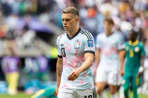 Arsenal considers selling Trossard to Besiktas despite a positive season.