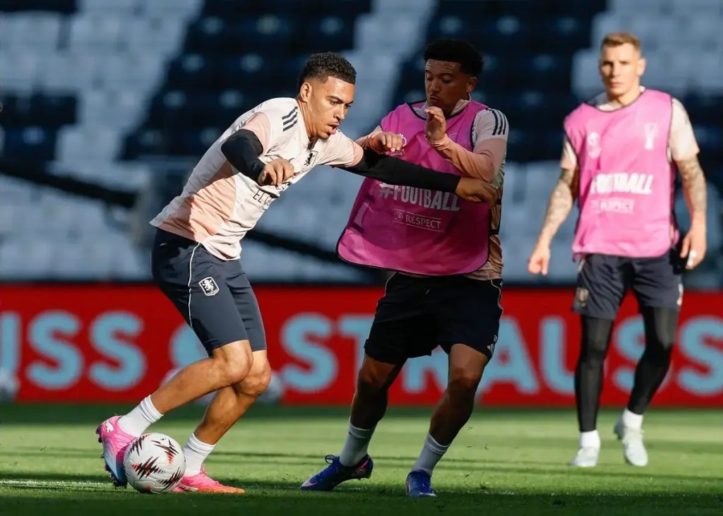 Arsenal prepara oferta acima de 100 milhões por Morgan Rogers